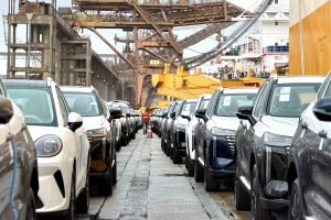porto-de-paranagua-e-lider-em-movimentacao-de-veic006795980202610271852.jpg