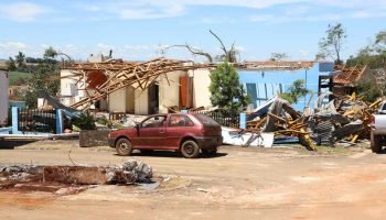 Vendavais e tornados: orientações para lidar com rajadas de vento