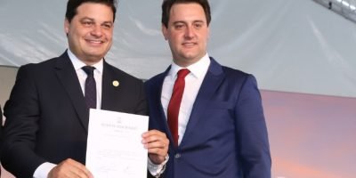 Sandro Alex e o governador Ratinho Júnior (Foto: AEN/PR)