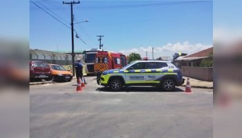 Idosa e criança são atropeladas após colisão de veículos em Ponta Grossa