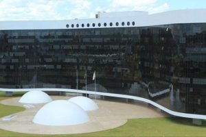 Vedação de propaganda é um dos cuidados no dia do pleito eleitoral — Foto: Carre