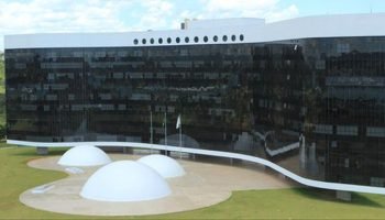 Vedação de propaganda é um dos cuidados no dia do pleito eleitoral — Foto: Carre