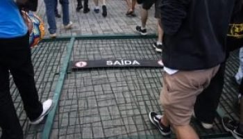 todo-apoio-a-greve-dos-estudantes-da-usp_ha-semanas_-os-estudantes-da-usp-estao-mobilizados-_2_-300x200-1