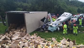 Três suspeitos de assalto são presos após acidente com seis mortos na BR-116
