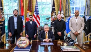 ufc-casa-branca-alex-poatan