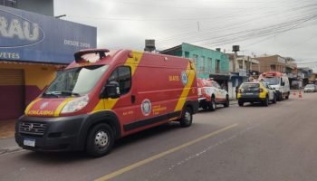 Venezuelano é agredido após tentar asfixiar grávida em bar de Curitiba