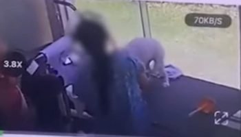 Foto: A veterinária agredia os cachorros durante os banhos. Foto: Reprodução/Bal