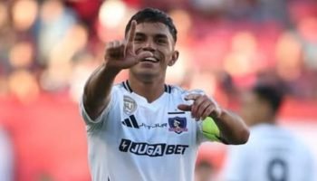 Athletico busca meia chileno Vicente Pizarro
