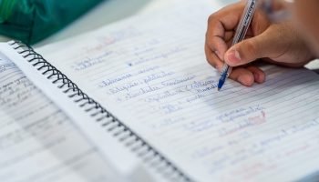 Alunos da rede estadual recebem bolsas integrais na FIAP pelo Alumni Start 2025