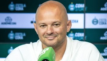Coritiba busca novo camisa 9 para reforçar ataque