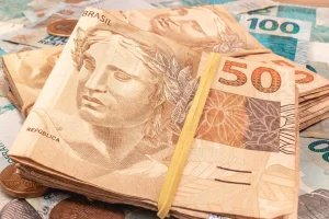 Quina 6927 sorteia números e oferece prêmio de R$ 8 milhões na noite de 14/01/2026